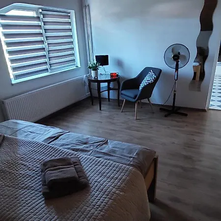 Melodias Vendeghaz דירה *